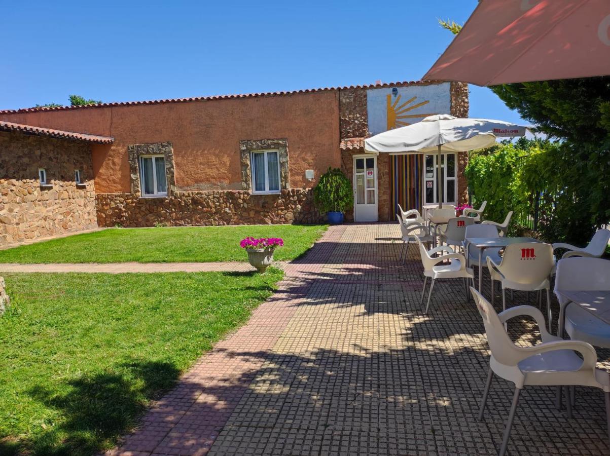 Albergue Santa Ana San Martin del Camino Bagian luar foto