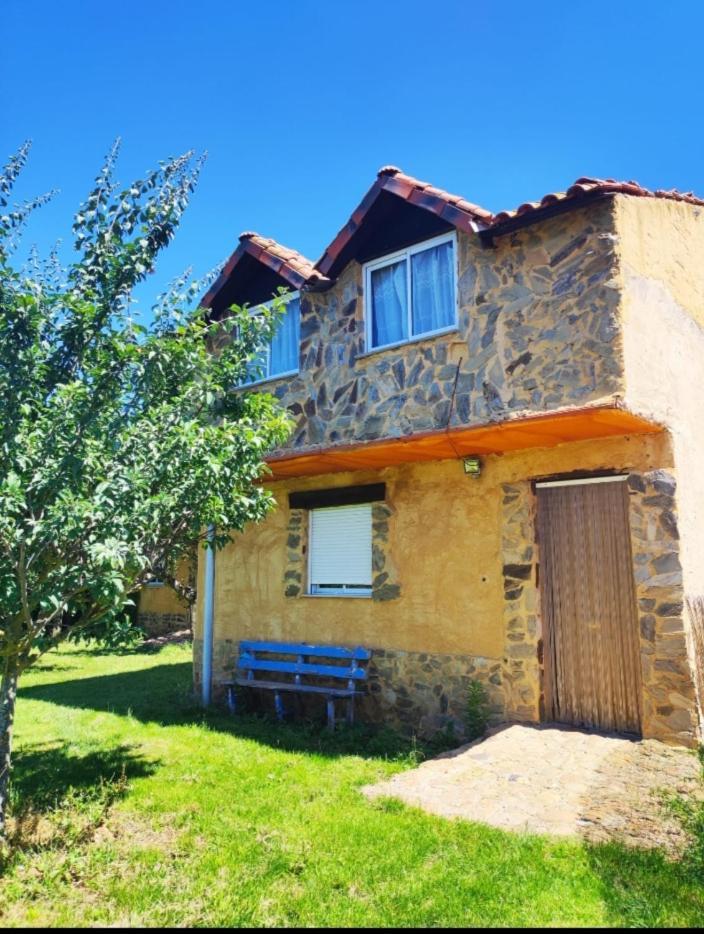 Albergue Santa Ana San Martin del Camino Bagian luar foto