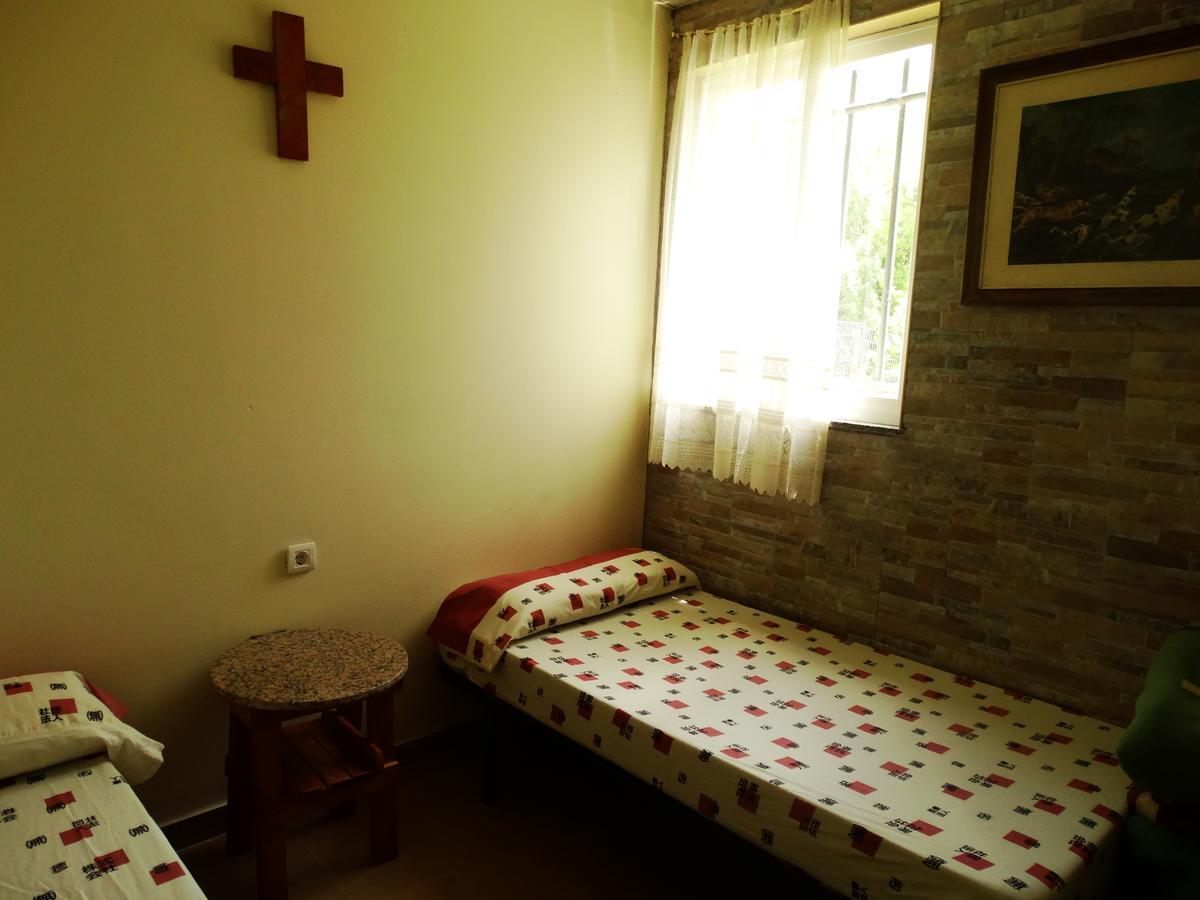 Albergue Santa Ana San Martin del Camino Bagian luar foto