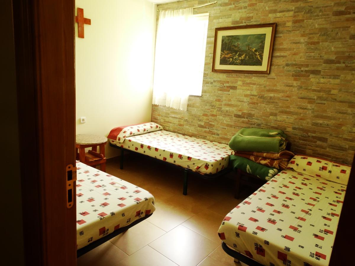 Albergue Santa Ana San Martin del Camino Bagian luar foto
